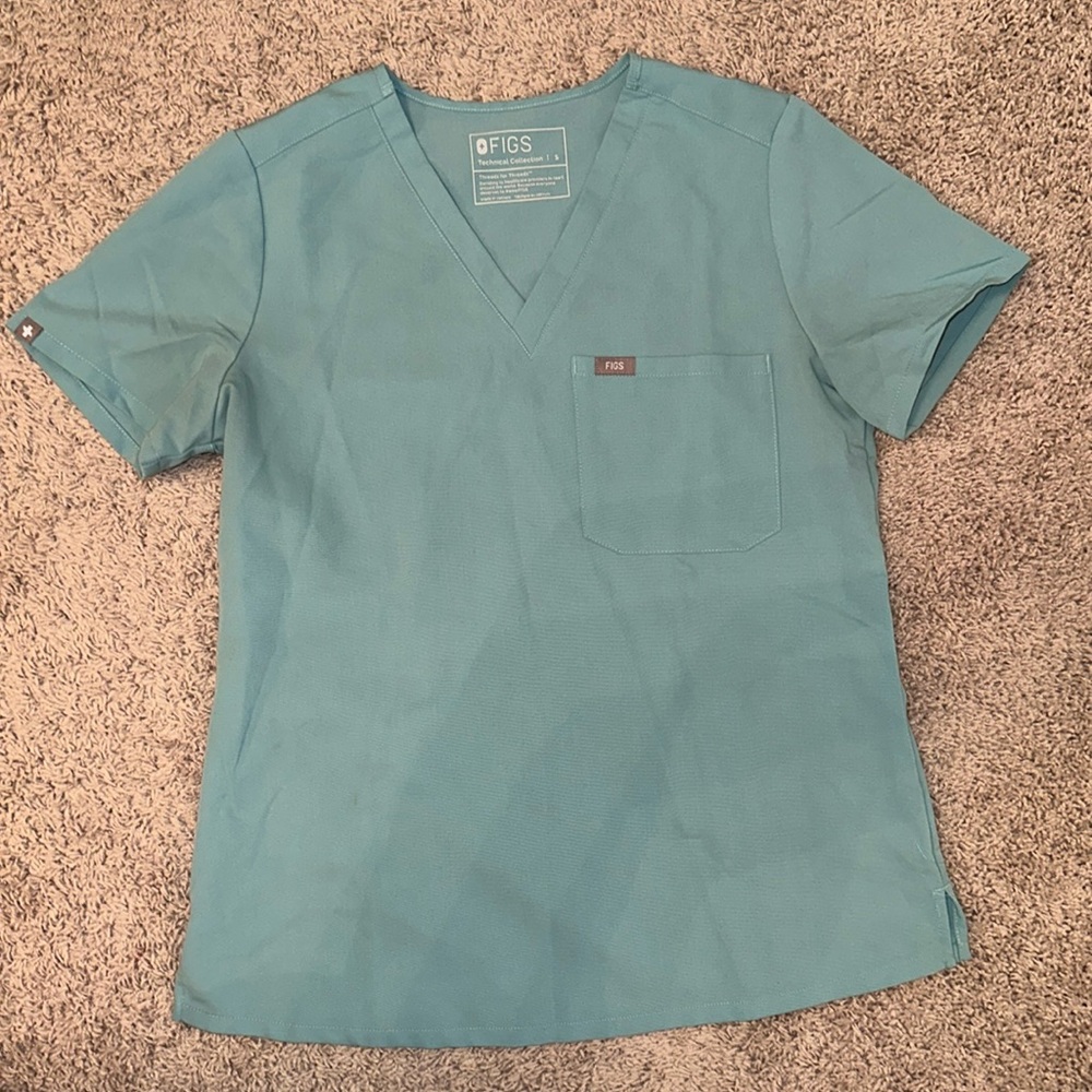 Sea glass figs top. Worn just a few times.